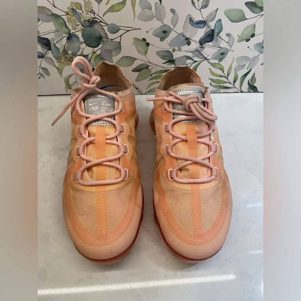 Women's Nike‎ Air Vapor Max Size 7.